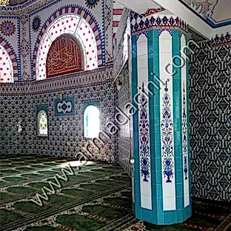 Cami Kolon Çini Süslemesi