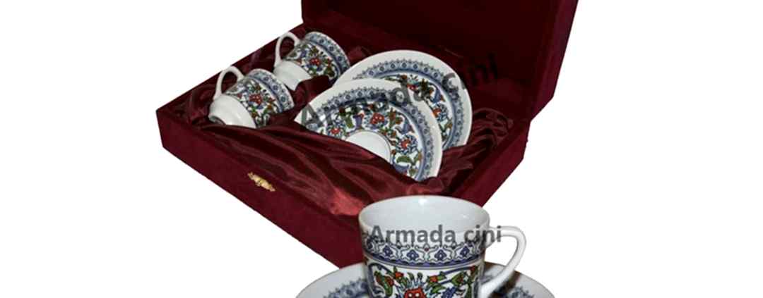 Hediyelik-fincan-takimlari kütahya porselen topkapı fincan takımı kutahya porcelain yopkapı coffee cups